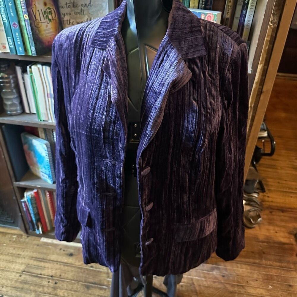 Chico’s purple textured velvet business casual 2/M blazer